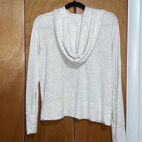 Athleta Women’s Long Sleeve Hooded Sweatshirt with Mesh Trim on Hood & Sleeves - Picture 5 of 6